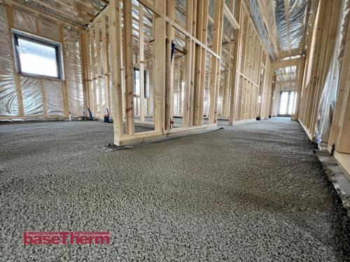Seamless & void-free poured floor insulation | baseTherm® 